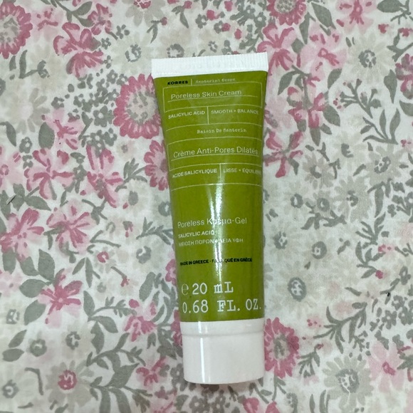 🤍Korean Skincare Bundle💚 - Picture 2 of 5